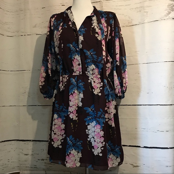 Ann Taylor Dresses & Skirts - Ann Taylor Flowers Dress